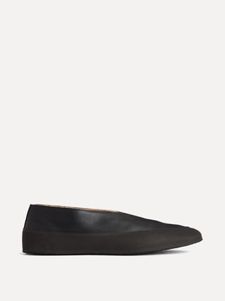 Apres Ski / Black Leather