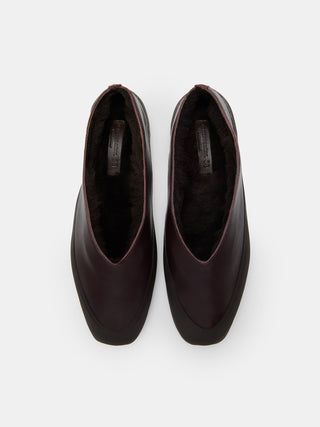 Apres Ski / Plum Leather