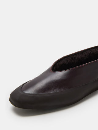 Apres Ski / Plum Leather