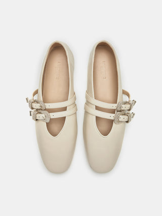 Claudia Slipper / Ecru Leather