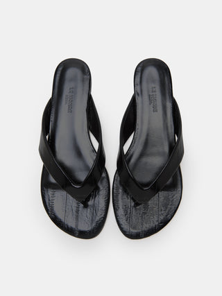 Flat Thong Sandal / Black Leather Eel Effect