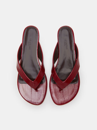 Flat Thong Sandal / Oxblood Leather Eel Effect