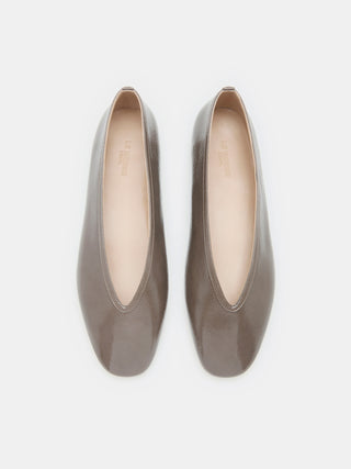 Luna Slipper / Taupe Patent Leather