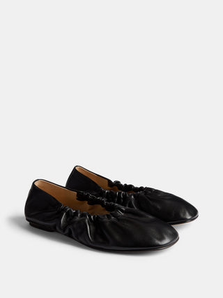 Mica Flat / Black Leather New