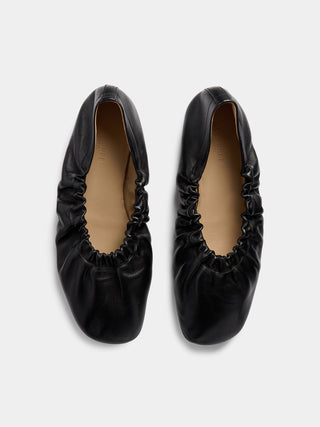 Mica Flat / Black Leather New
