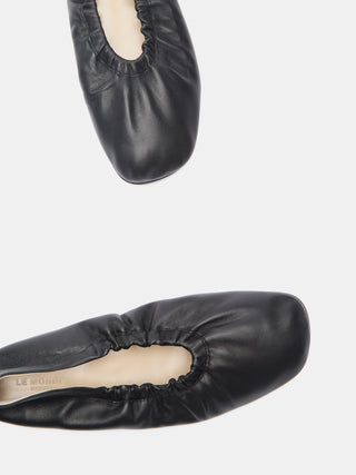 Le Monde Beryl - Mica Flat Black Leather