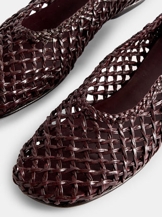 Le Monde Béryl - Mica Flat, Burgundy Knotted Leather