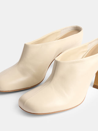 Mica Mule / Ecru Leather