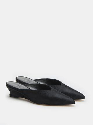 ＊関税送料込み＊  LE MONDE BERYL MRJPONCOWCOW Le Monde Beryl Venetian Mule Calf Hair sz 38 - practically