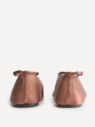 Olympia Slipper / Mokka Satin