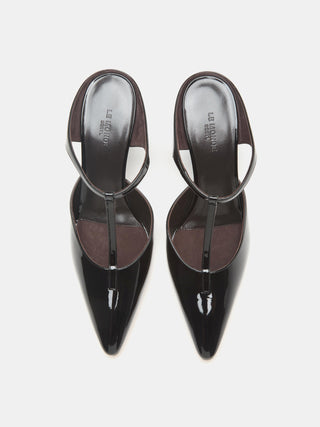 Le Monde Béryl, Victoria T-Bar Wedge in Black Vernice Leather