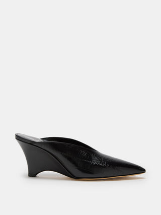Le Monde Béryl - Victoria Wedge Mule, Black Leather Eel Effect