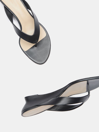 Micro Wedge Thong / Black Leather