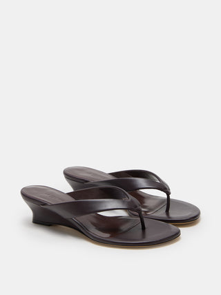シューズ・サンダルその他 Le Monde Beryl Brown leather flip-flops Le Monde Béryl Brown wedge flip-flop sandals | TheDoubleF