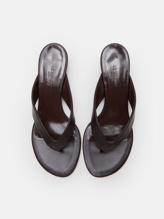 Micro Wedge Thong / Plum Leather