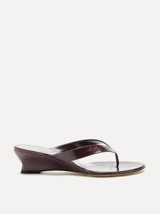 Micro Wedge Thong / Aubergine Naplack Leather